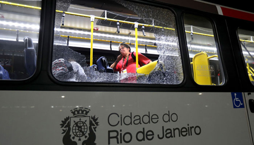 rio bus-attack.